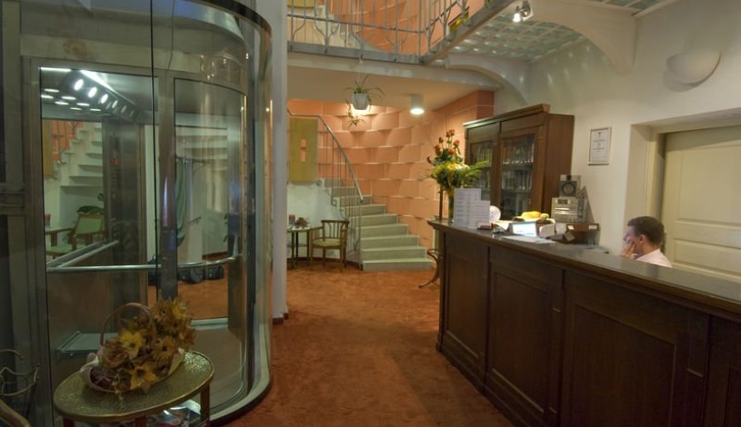 Hotel Petr Karlovy Vary